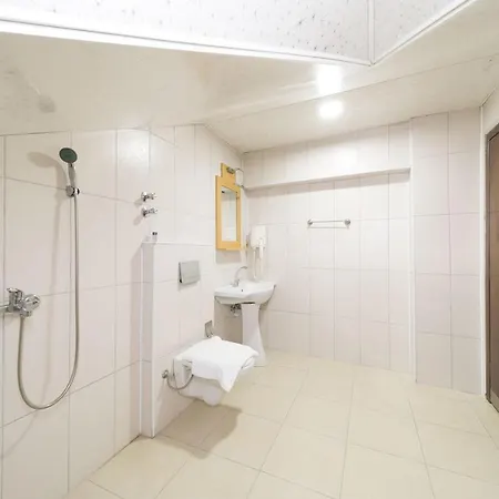 Pleasant Studio Apartment Near Sea In Antalya 아브살라르